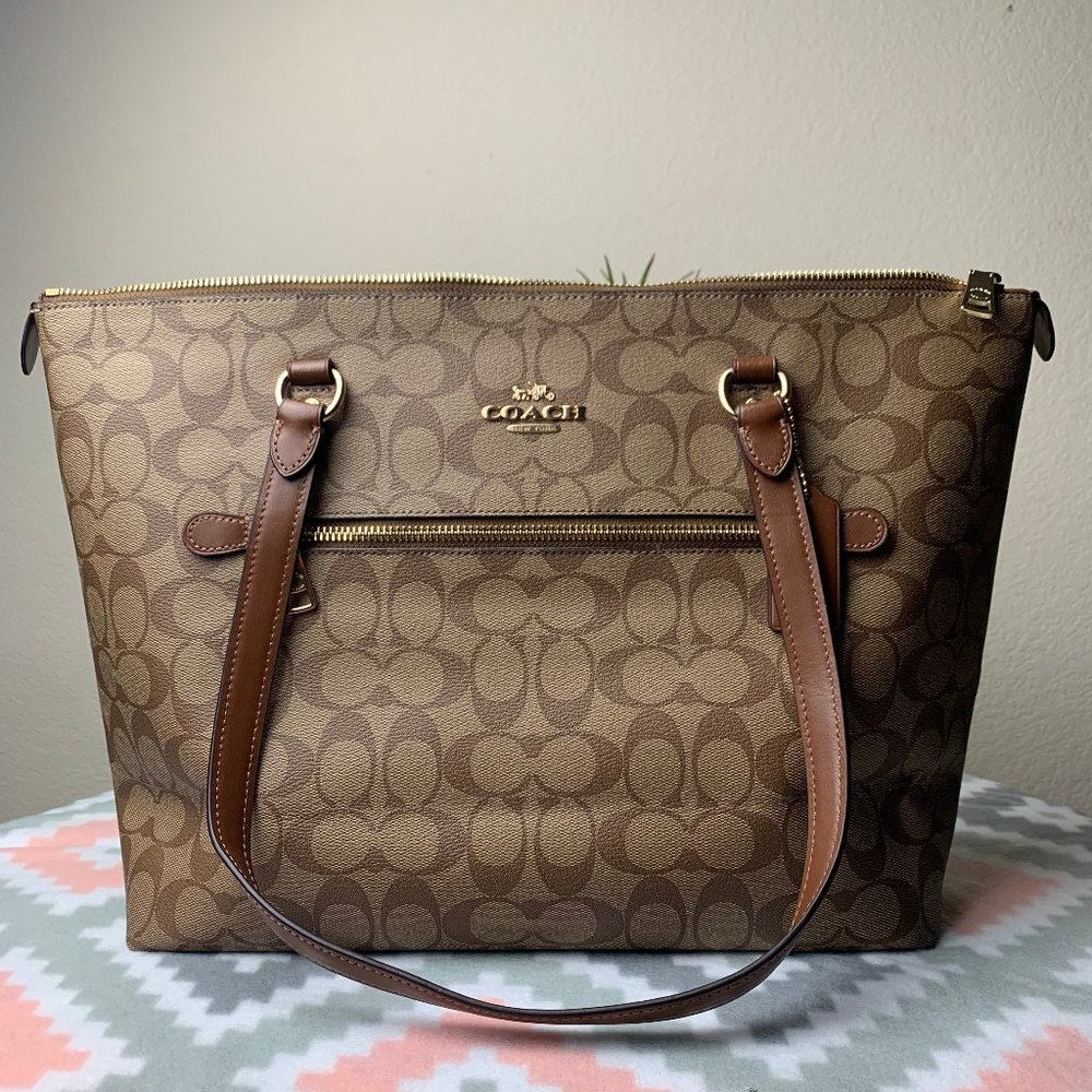 COACH Gallery Signature Canvas Tote